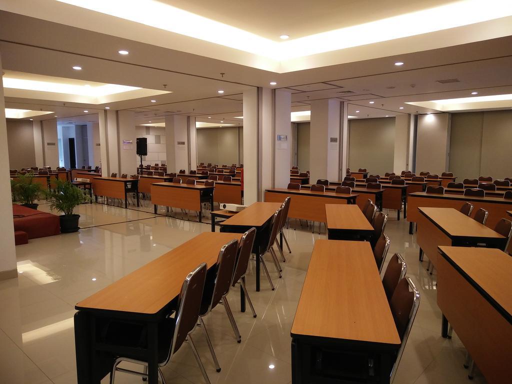 Amaris Hotel Citra Raya - Tangerang Luaran gambar
